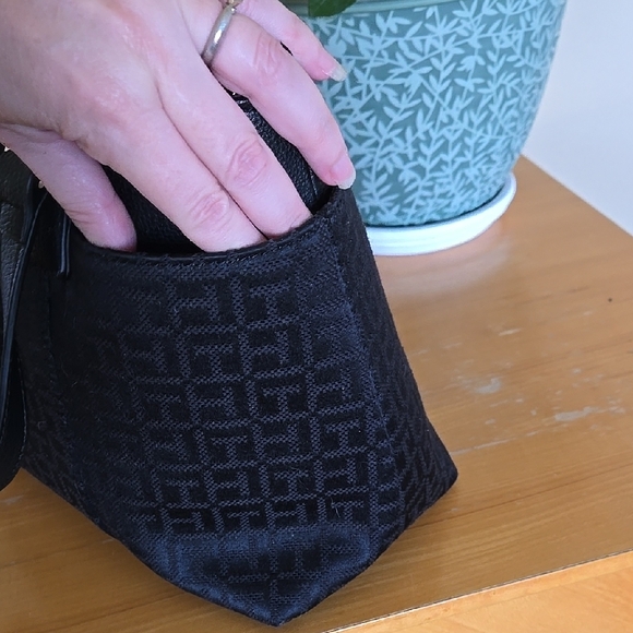 Tommy Hilfiger Evelyn II Tote-square Monogram Jacquard - Picture 6 of 11